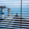 Comment entretenir ou faire réparer ses stores avec efficacité ?