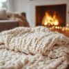 Plaids grosse maille : confort et style pour votre intérieur cocooning